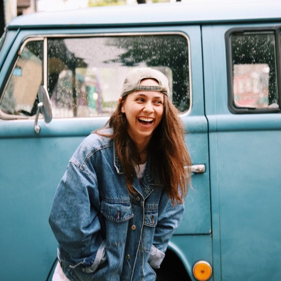 Meet your Posher, Kay - Picture 1 of 1